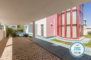 Villa With Private Pool, Garden, Terrace and Marina View