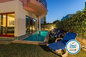 Villa With Private Pool, Garden, Terrace and Marina View