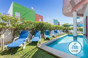 Villa With Private Pool, Garden, Terrace and Marina View