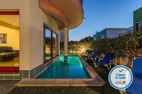 Villa With Private Pool, Garden, Terrace and Marina View