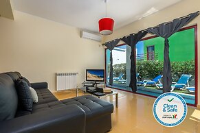 Villa With Private Pool, Garden, Terrace and Marina View