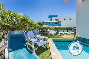 Villa With Private Pool, Garden, Terrace and Marina View