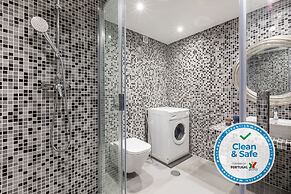 Belavista City Center Apartment 214