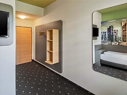 B&B Hotel Frankfurt-West