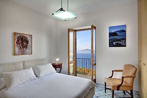 Stony Villa Volcano View