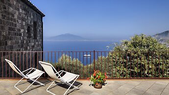 Stony Villa Volcano View