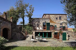 Stony Villa Volcano View