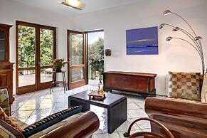 Stony Villa Volcano View