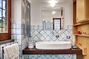 Stony Villa Volcano View