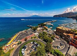 Light & Delight Apartment