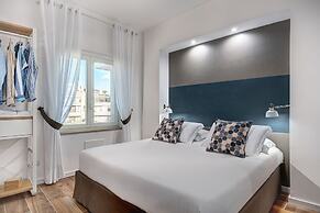 Luxury Blues Apartment