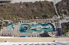 Towers On The Grove Condo