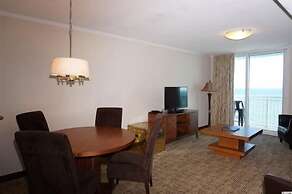 Towers On The Grove Condo