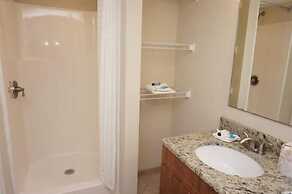 Towers On The Grove Condo