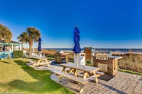 Towers On The Grove Condo