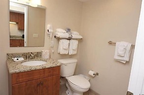 Towers On The Grove Condo