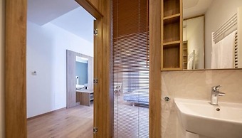 P&O Apartments Wolska Residence 165