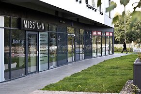 P&O Apartments Wolska Residence 165