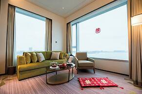 Sheraton Hong Kong Tung Chung Hotel