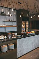 Sheraton Hong Kong Tung Chung Hotel