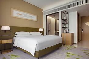 Sheraton Hong Kong Tung Chung Hotel
