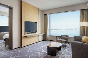 Sheraton Hong Kong Tung Chung Hotel