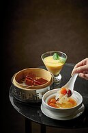 Sheraton Hong Kong Tung Chung Hotel