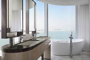 Sheraton Hong Kong Tung Chung Hotel