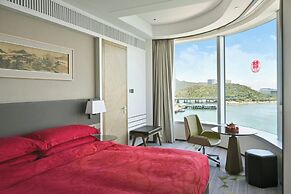 Sheraton Hong Kong Tung Chung Hotel