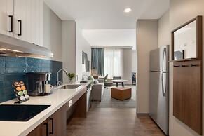 Staybridge Suites Rochester - Mayo Clinic Area by IHG