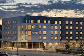 Staybridge Suites Rochester - Mayo Clinic Area by IHG