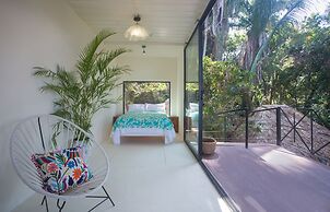 Local Tribe de México