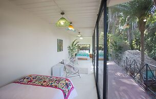 Local Tribe de México