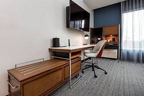 Courtyard by Marriott Pensacola I-10 West