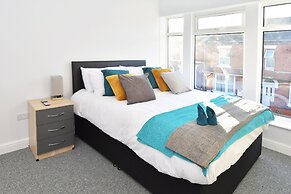 Townhouse @ 272 Walthall Street Crewe