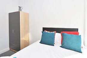 Townhouse @ 272 Walthall Street Crewe