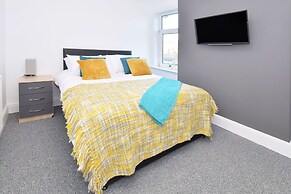 Townhouse @ 272 Walthall Street Crewe