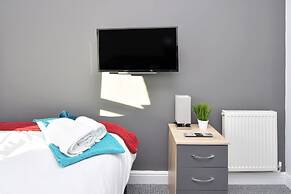 Townhouse @ 272 Walthall Street Crewe