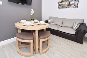 Townhouse @ 272 Walthall Street Crewe