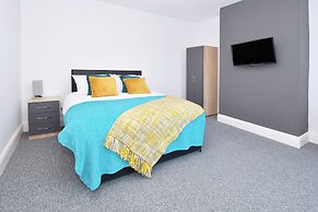 Townhouse @ 272 Walthall Street Crewe