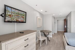 Luau I 7102 Flr11 Studio Sleeps 4