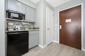 Luau I 7102 Flr11 Studio Sleeps 4