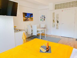 Relax Aachener Boardinghouse Premium 1