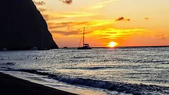 Room-pleasure Room 2 By The Sea