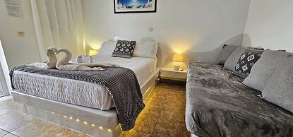 Room-pleasure Room 2 By The Sea