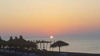 Room-pleasure Room 3 By The Sea