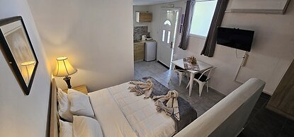 Room-pleasure Room 3 By The Sea