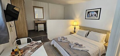 Room-pleasure Room 3 By The Sea