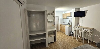 Room in Studio - Pleasure Room 4 By The Sea