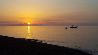 Room in Studio - Pleasure Room 4 By The Sea